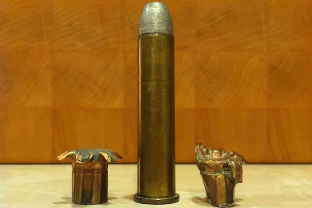 https://thebiggamehuntingblog.com/wp-content/uploads/2014/02/picture-of-45-70-govt-bullets.jpg