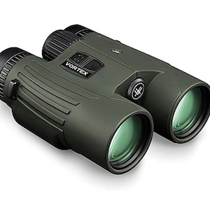 picture of best gifts for hunters rangefinding binoculars